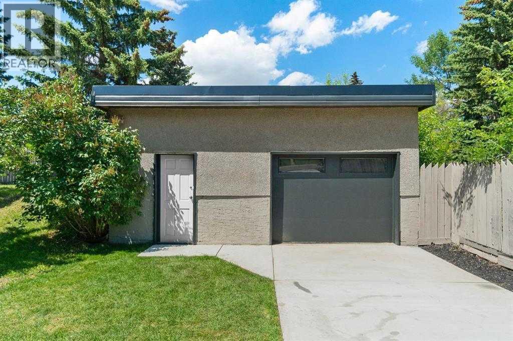 Single Family House Bungalow for Sale in   Avenue NE Pineridge Calgary 
