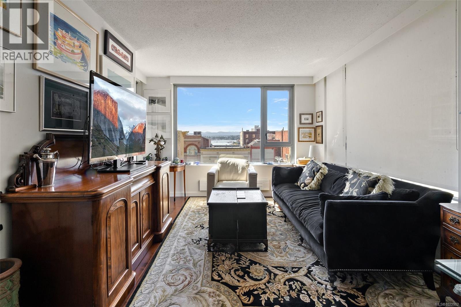 504 608 Broughton St, Victoria