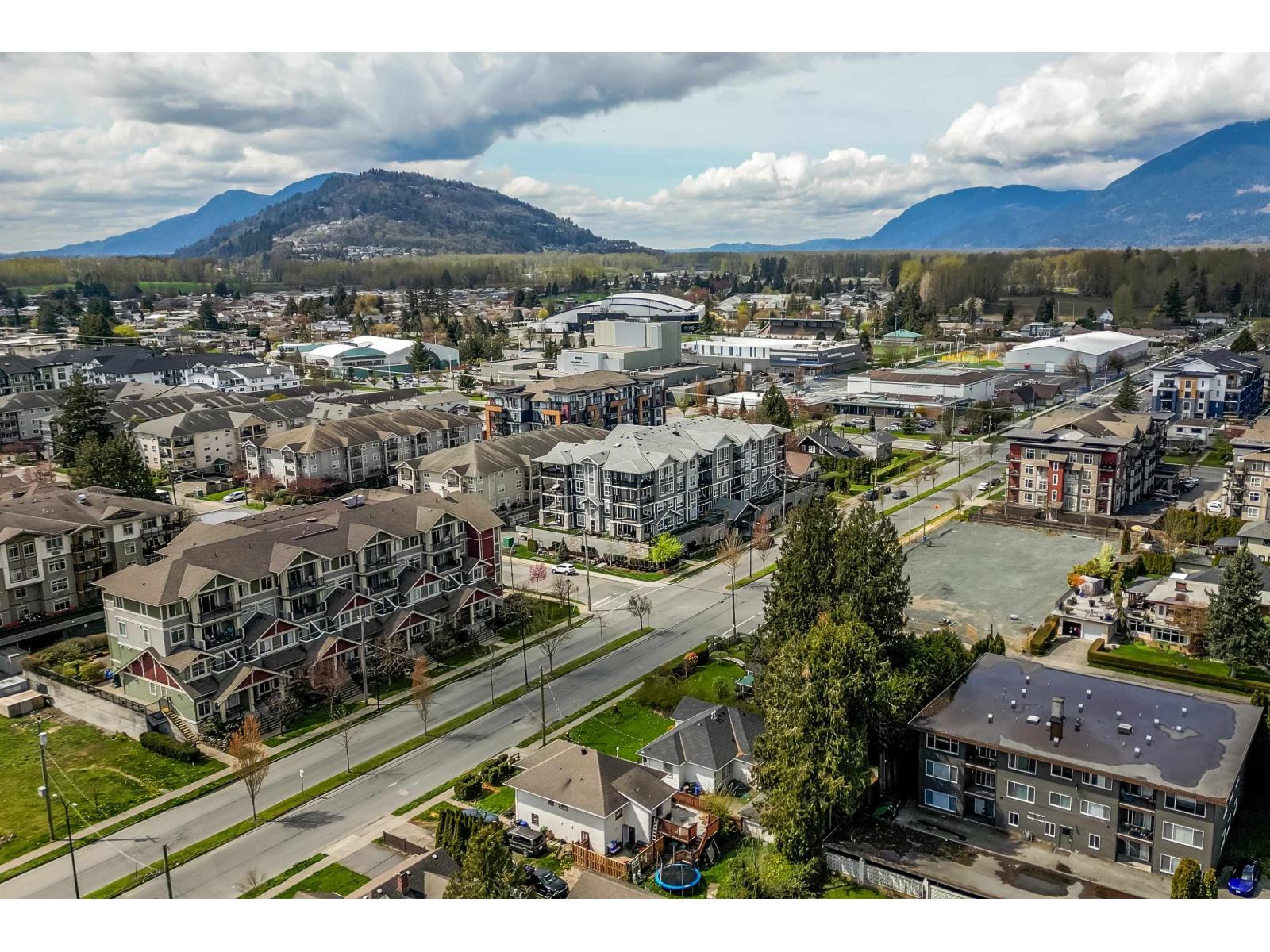 104 45630 SPADINA AVENUE, Chilliwack Proper West, Chilliwack