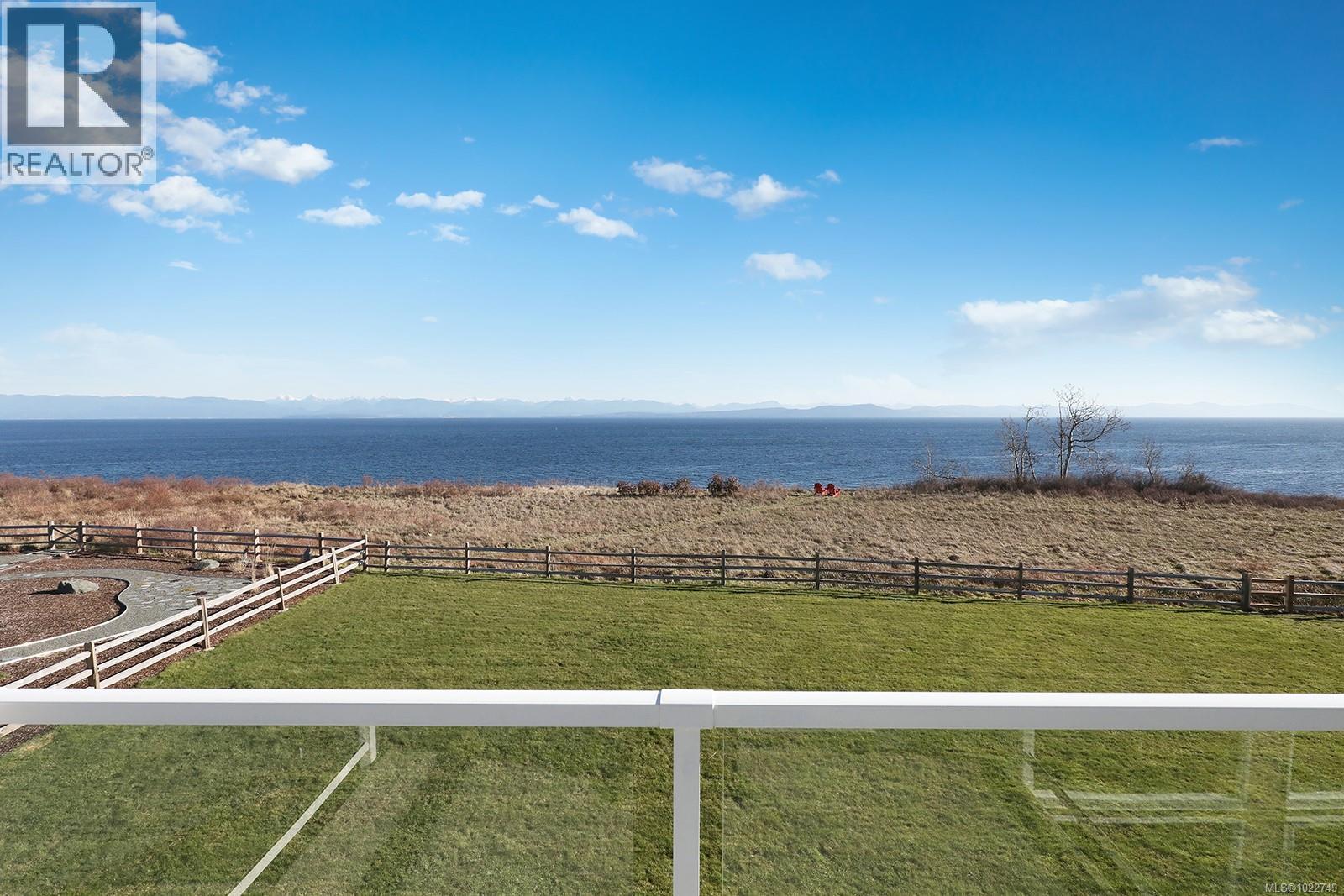 300 Connemara Rd, Comox