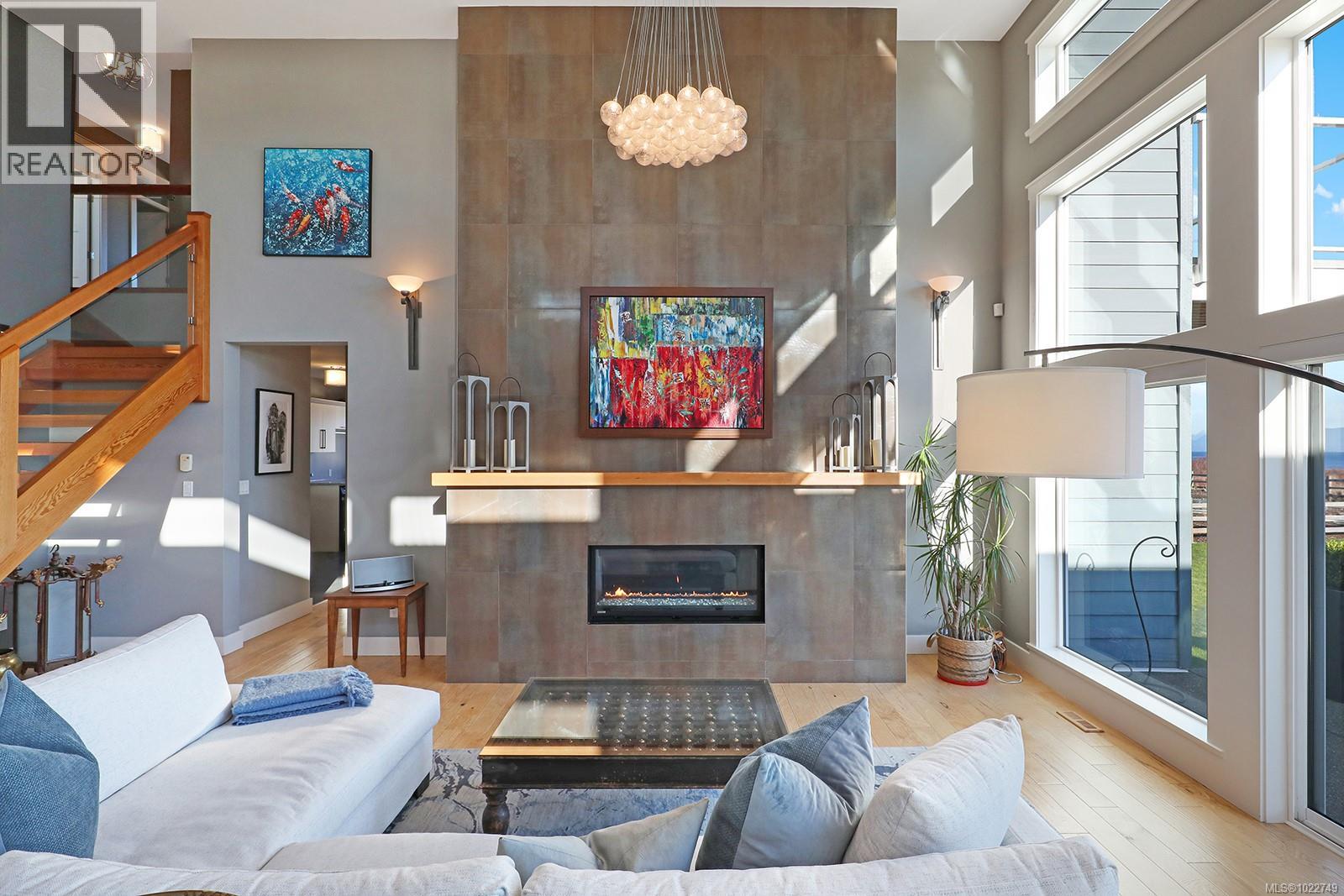 300 Connemara Rd, Comox