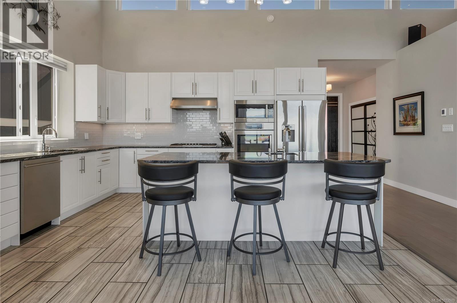 2661 Sunderland Rd, Campbell River