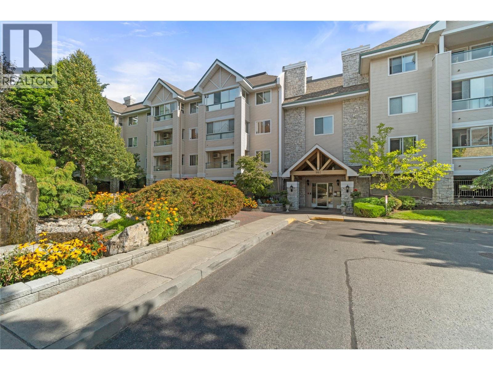 212 980 Glenwood Avenue, Kelowna