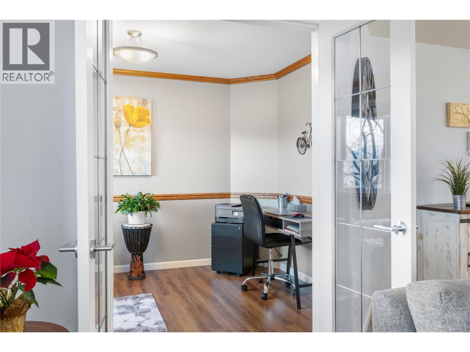 212 980 Glenwood Avenue, Kelowna