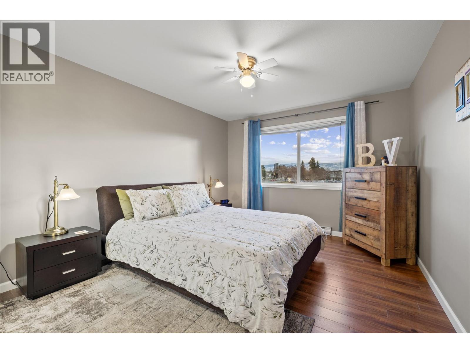 212 980 Glenwood Avenue, Kelowna