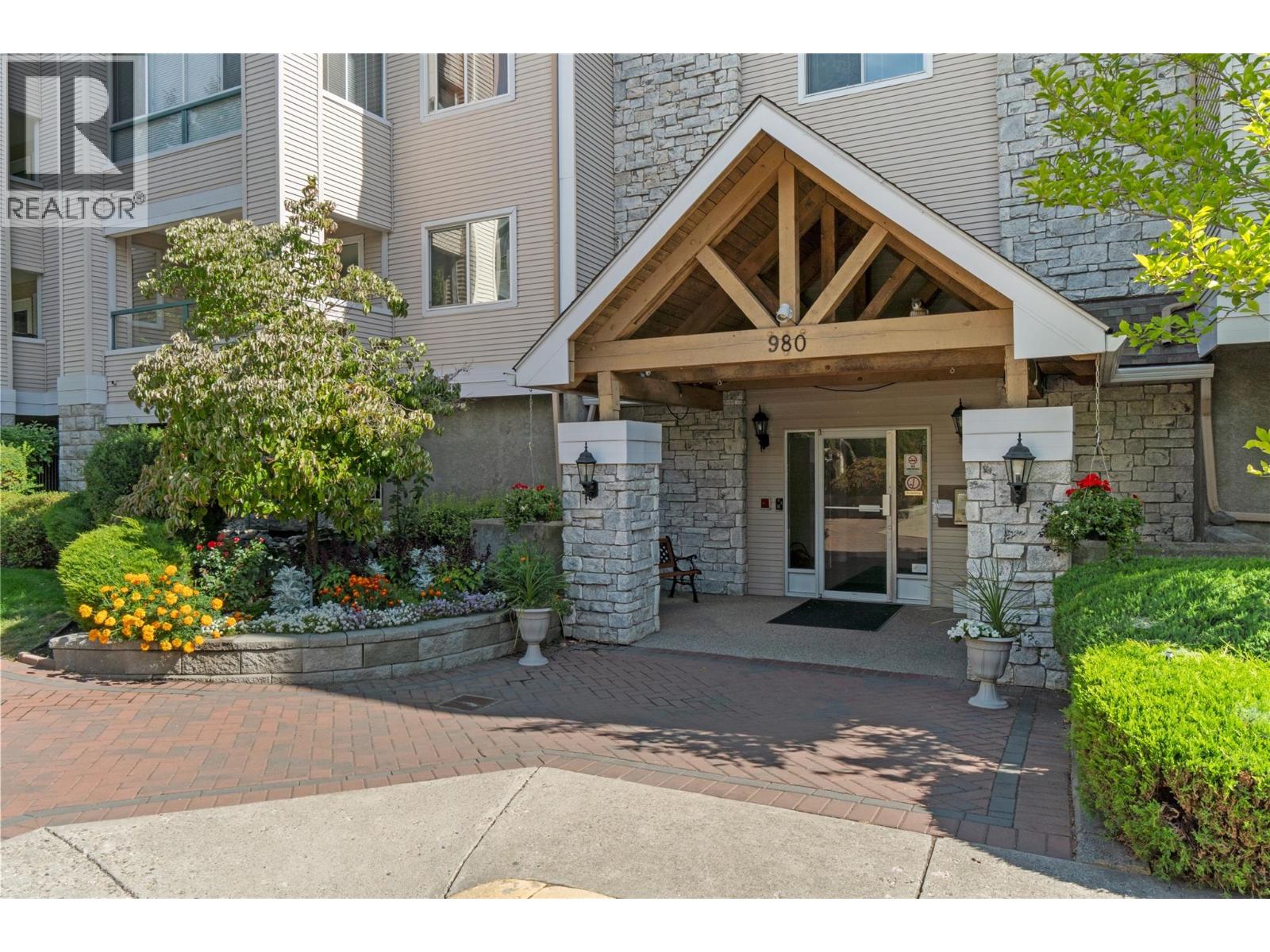 212 980 Glenwood Avenue, Kelowna