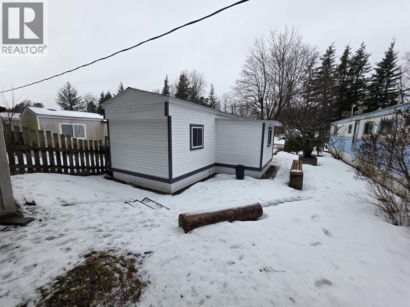 7 4625 GRAHAM AVENUE, Terrace