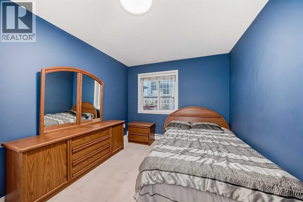 Single Family House Multi-level for Sale in    Avenue SW Downtown Commercial Core Calgary 