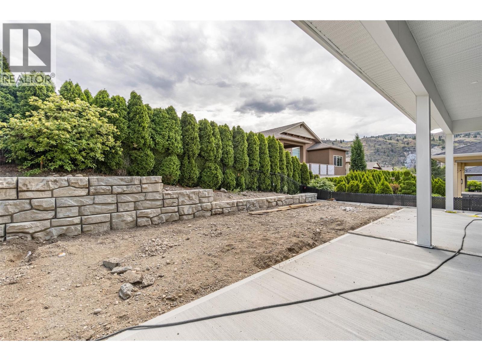 381 Chardonnay Avenue, Oliver