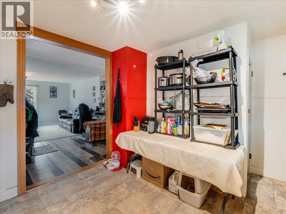 1773 Third Avenue, Trail