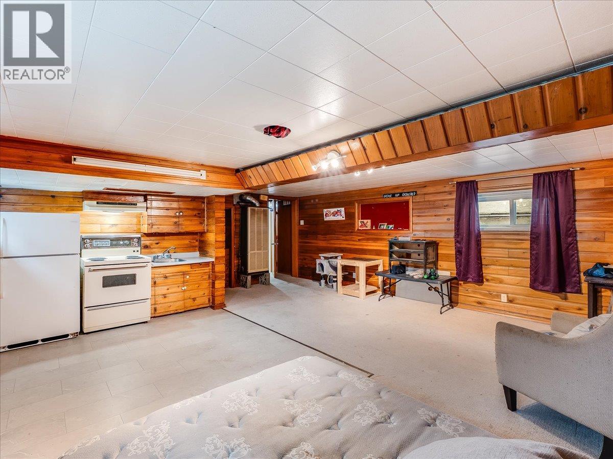 1773 Third Avenue, Trail