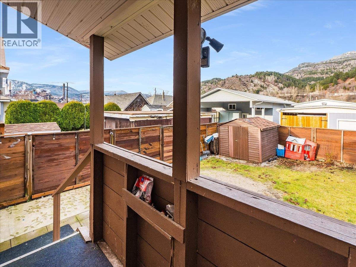 1773 Third Avenue, Trail