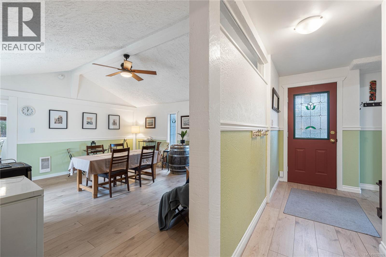 3872 Island Hwy W, Qualicum Beach