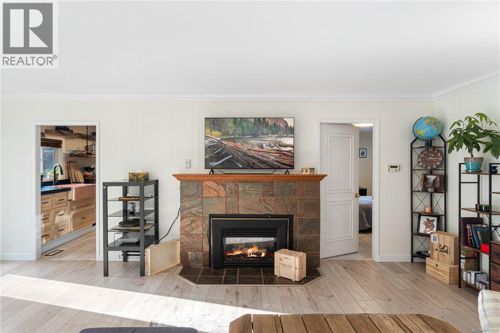 3872 Island Hwy W, Qualicum Beach