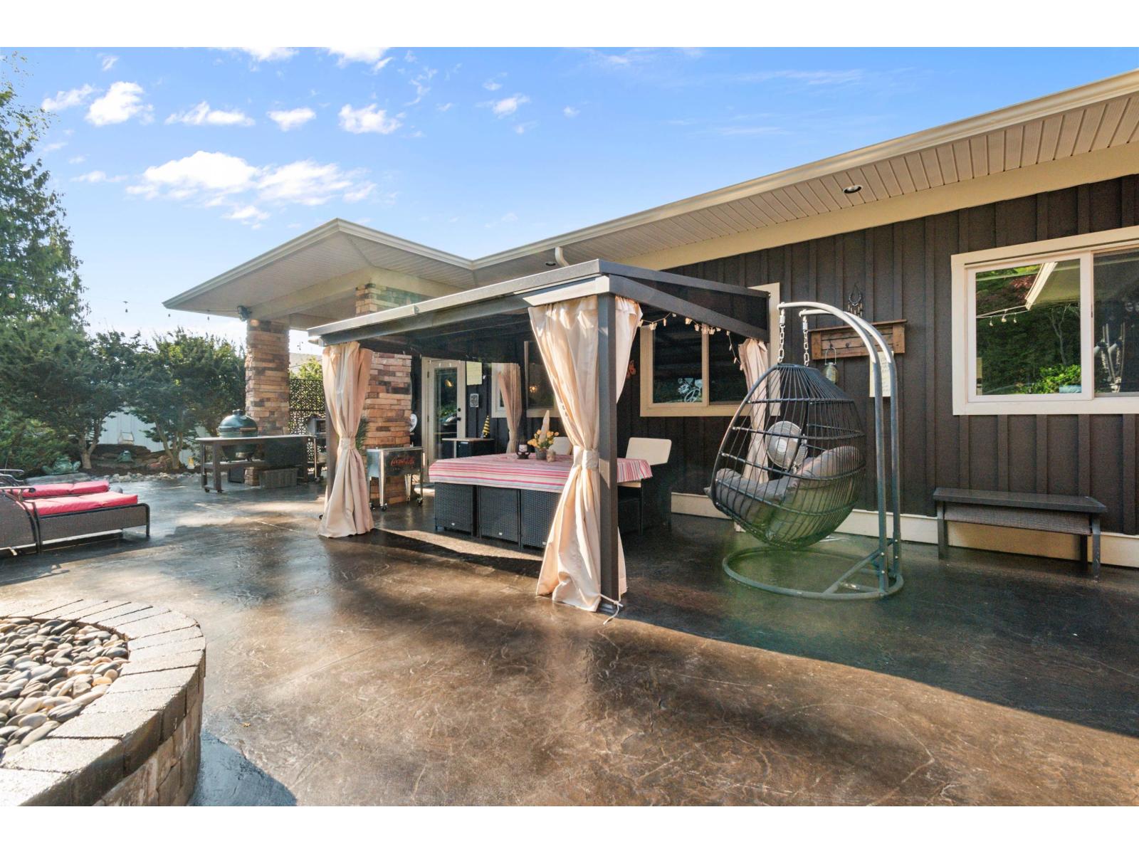 152 51075 FALLS COURT, Eastern Hillsides, Chilliwack