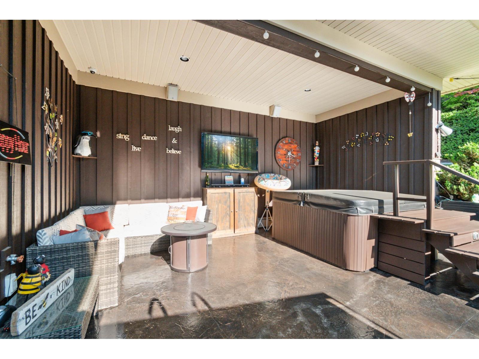 152 51075 FALLS COURT, Eastern Hillsides, Chilliwack