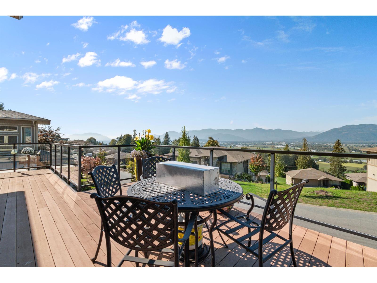 152 51075 FALLS COURT, Eastern Hillsides, Chilliwack