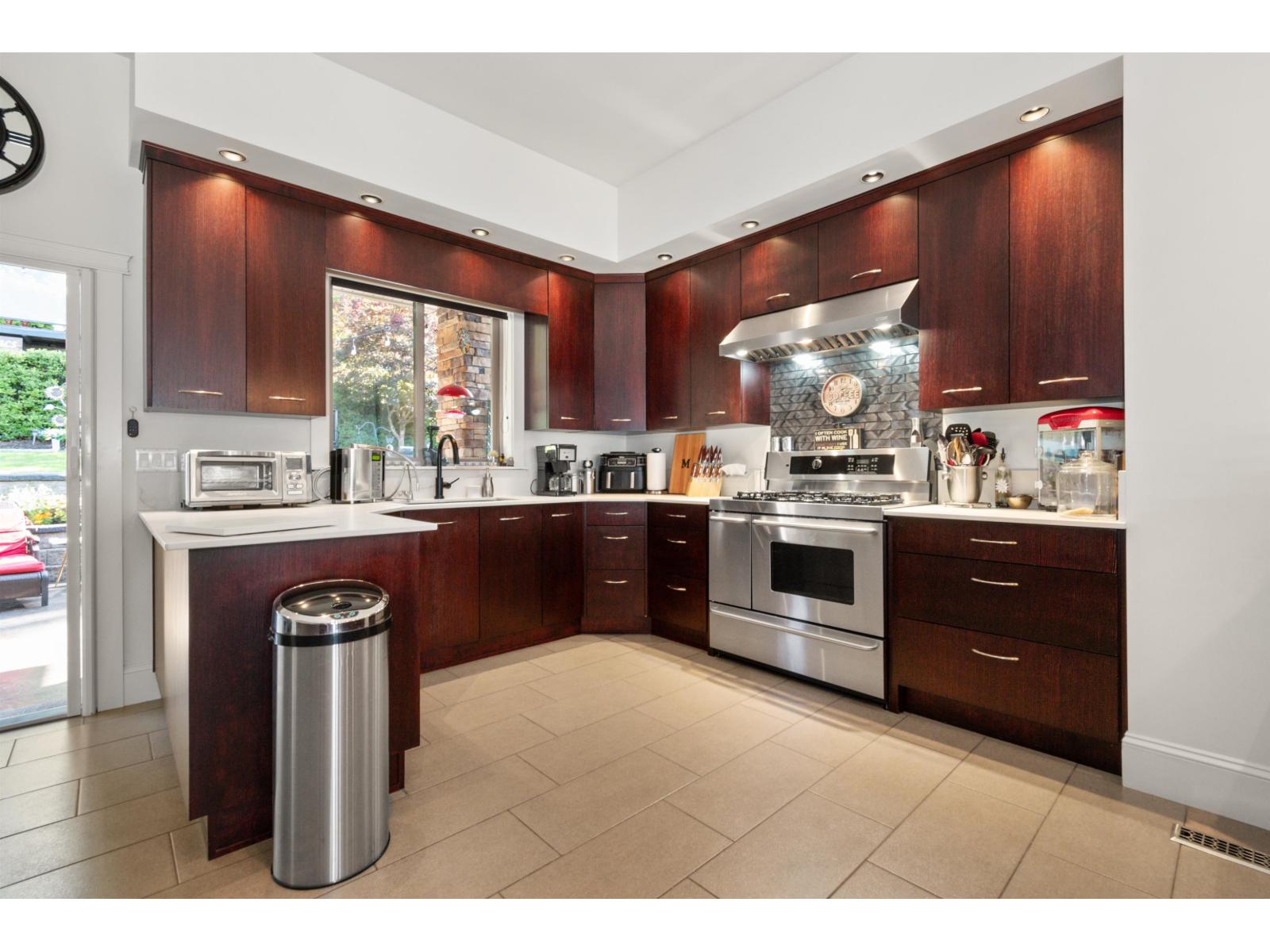 152 51075 FALLS COURT, Eastern Hillsides, Chilliwack