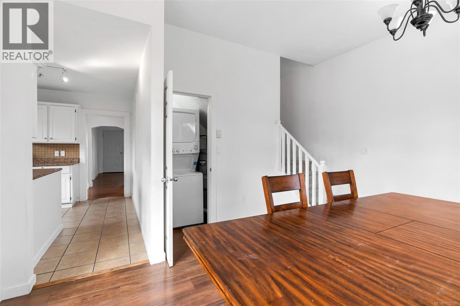 2969 Cedar Hill Rd, Victoria