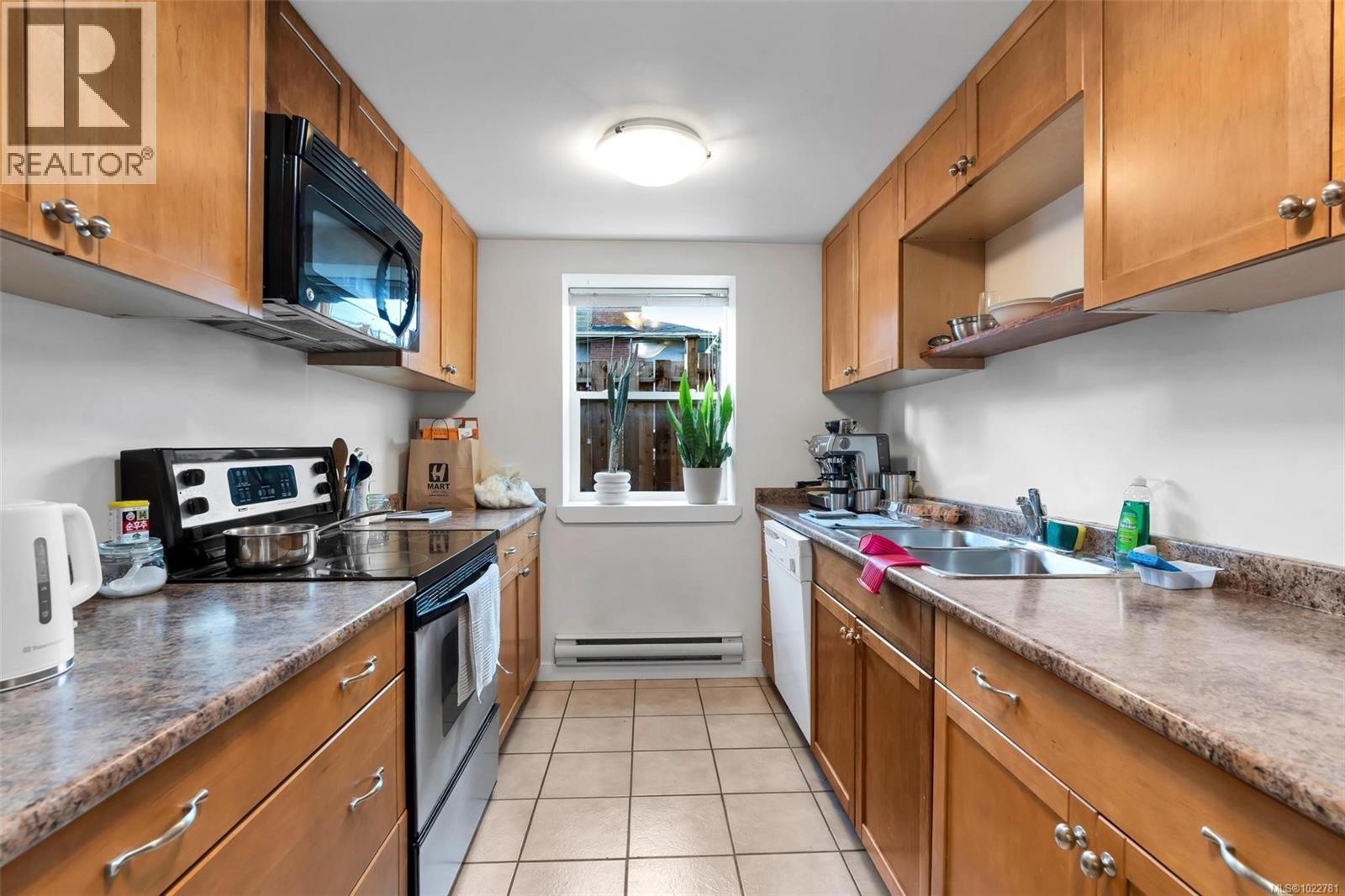 2969 Cedar Hill Rd, Victoria