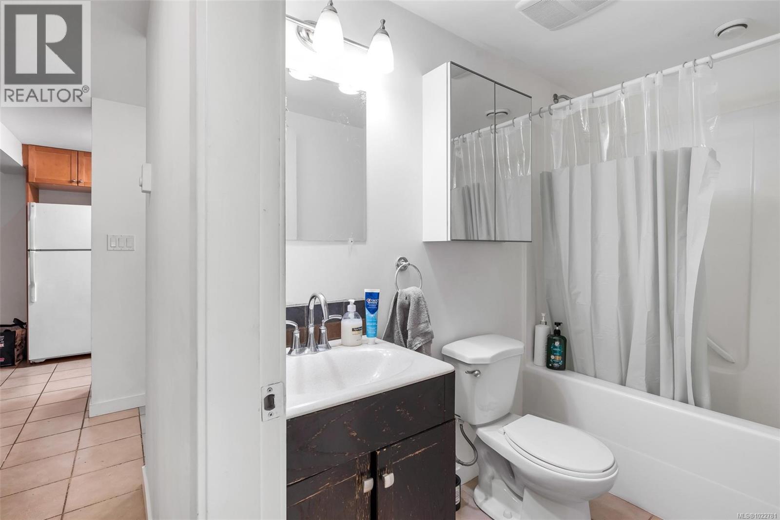 2969 Cedar Hill Rd, Victoria