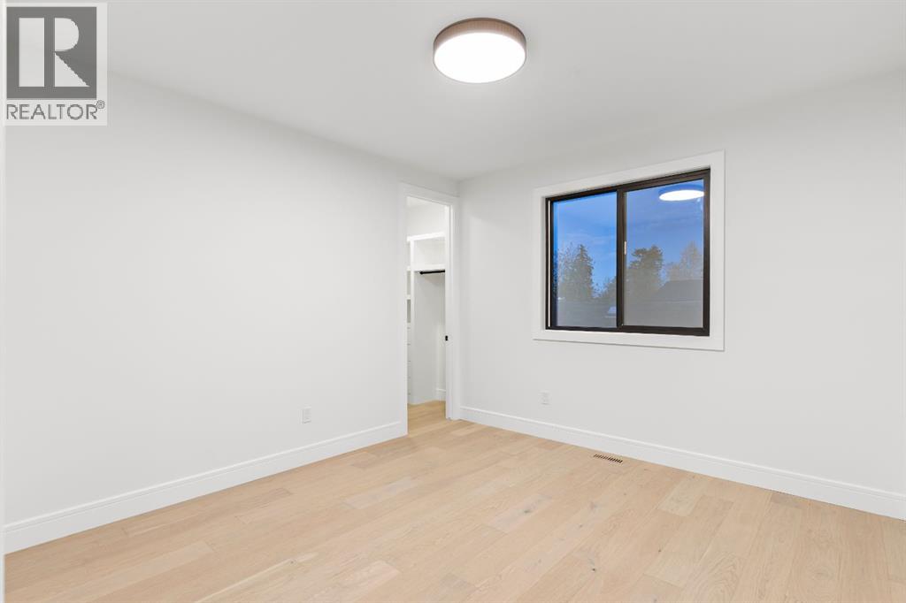 Single Family House for Sale in   Avenue NE Winston Heights/Mountview Calgary 