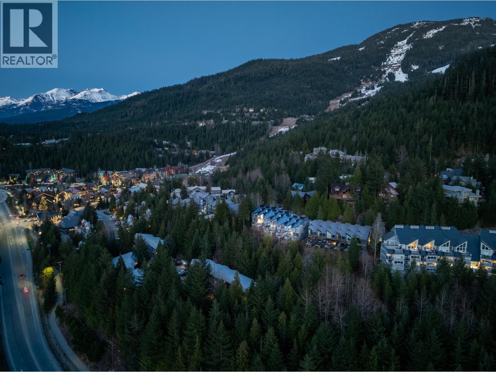 2 2221 GONDOLA WAY, Whistler