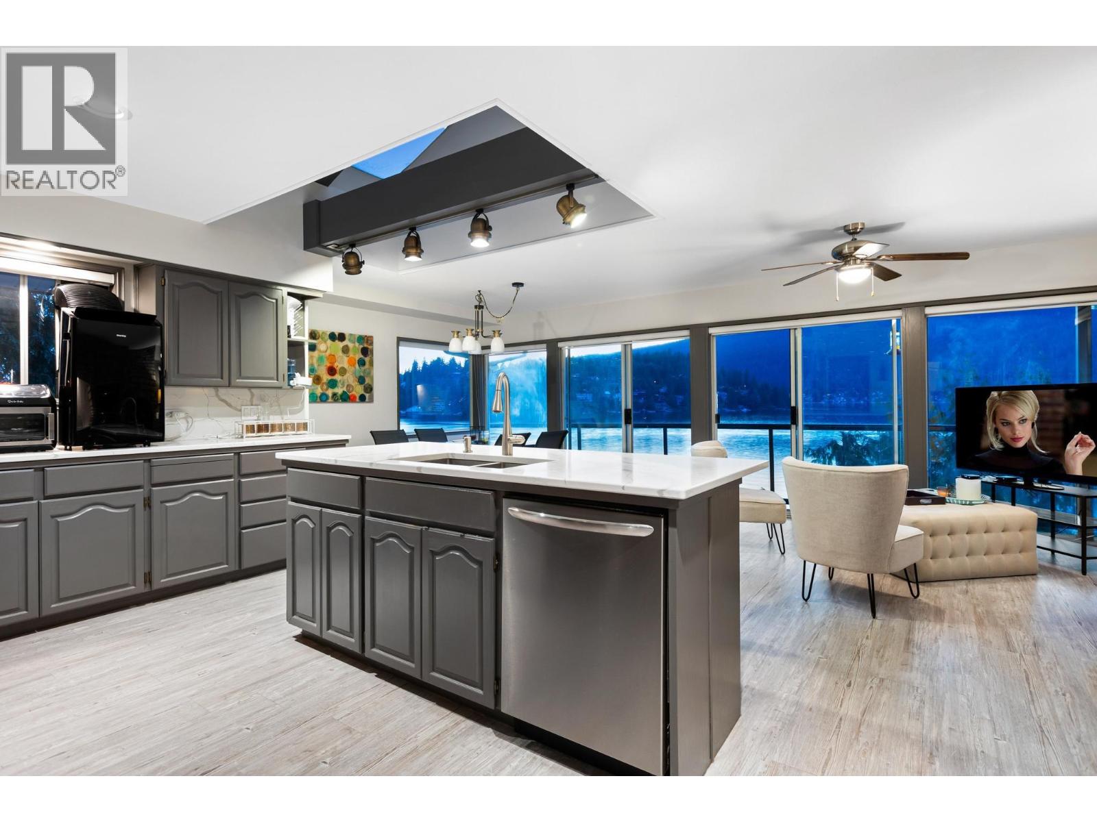 4995 ROBSON ROAD, Belcarra