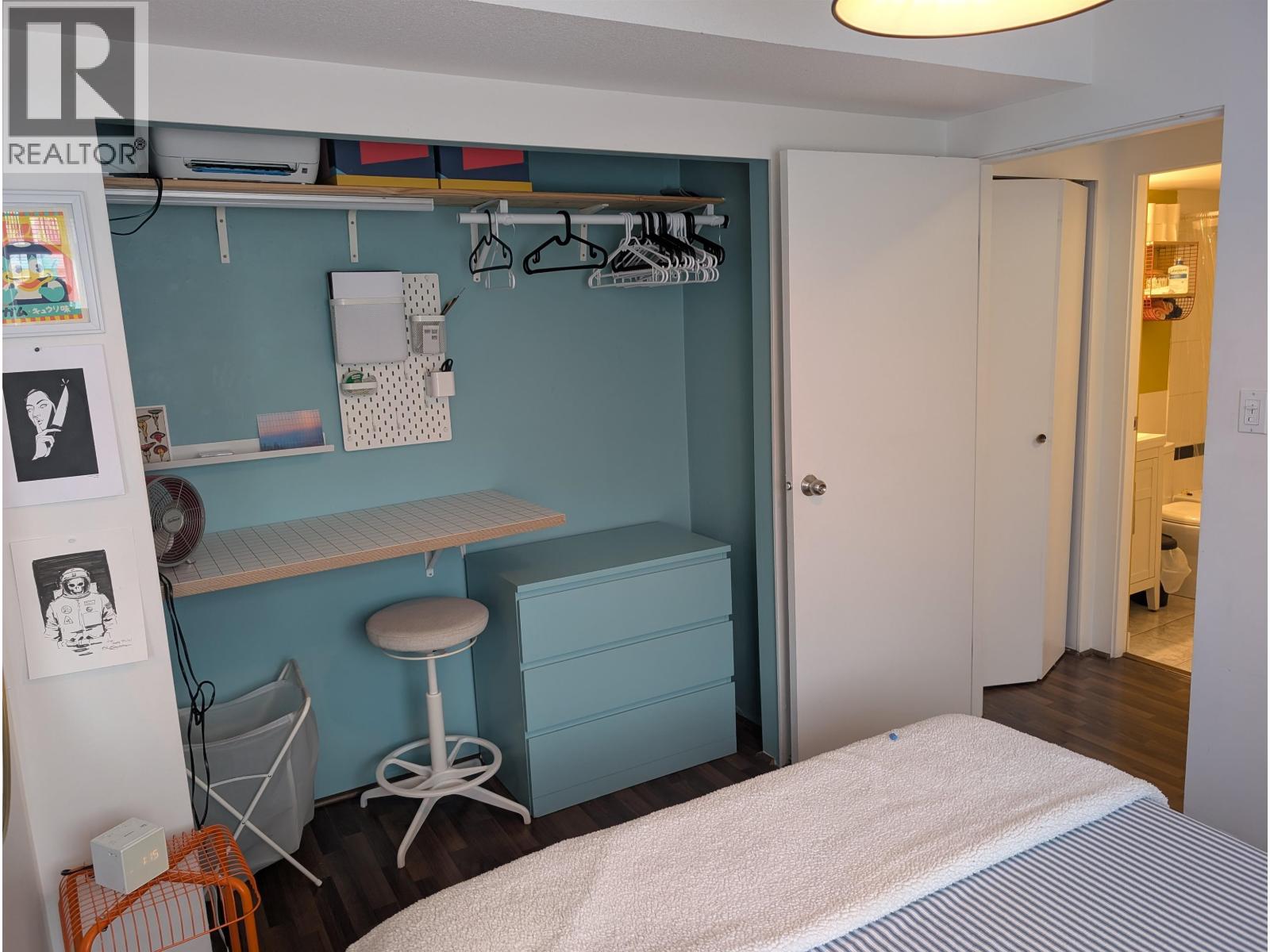 205 33 N TEMPLETON DRIVE, Vancouver