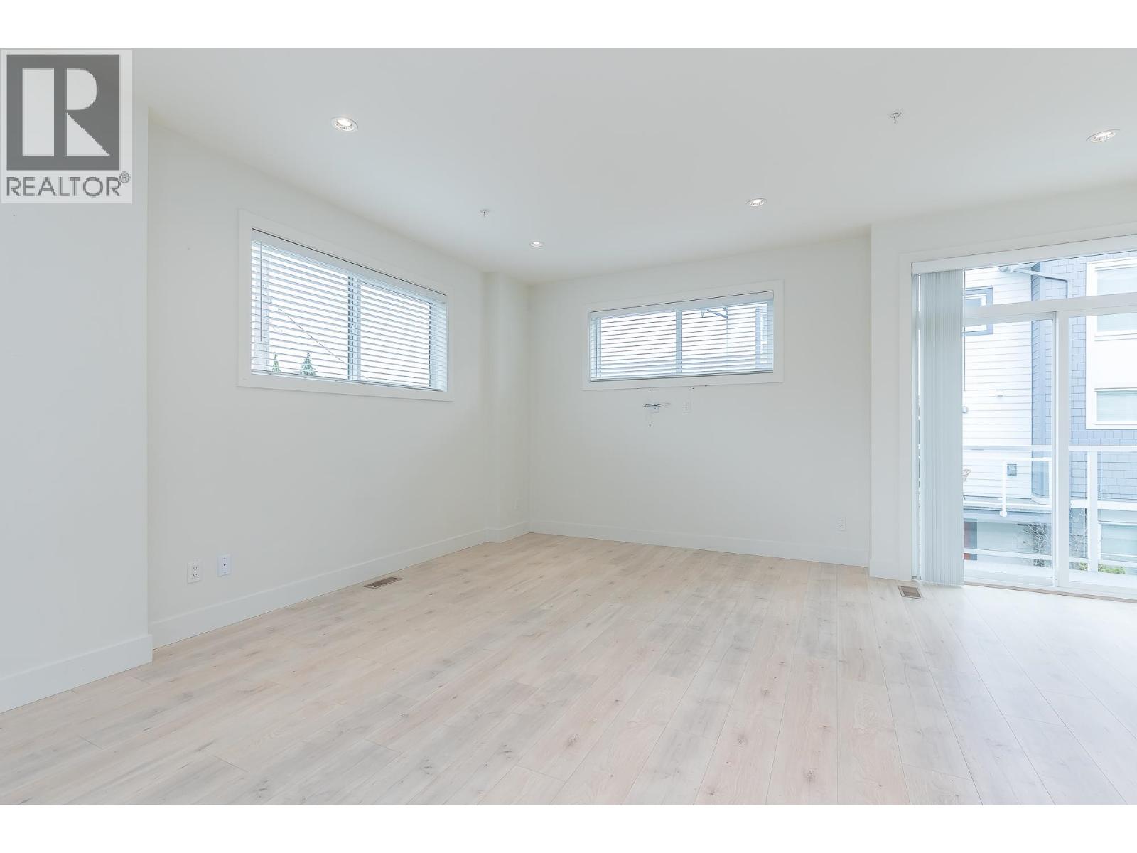 20 23785 DEWDNEY TRUNK ROAD, Maple Ridge