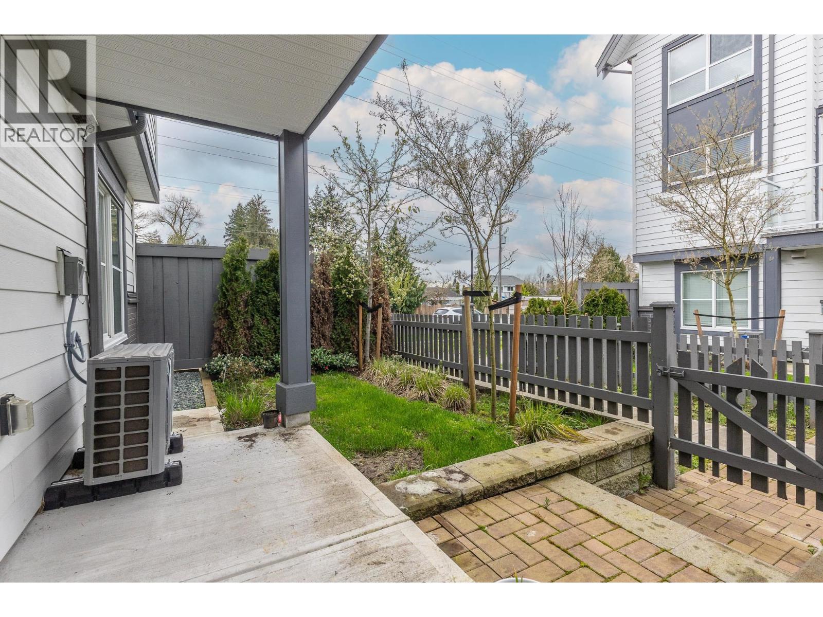 20 23785 DEWDNEY TRUNK ROAD, Maple Ridge