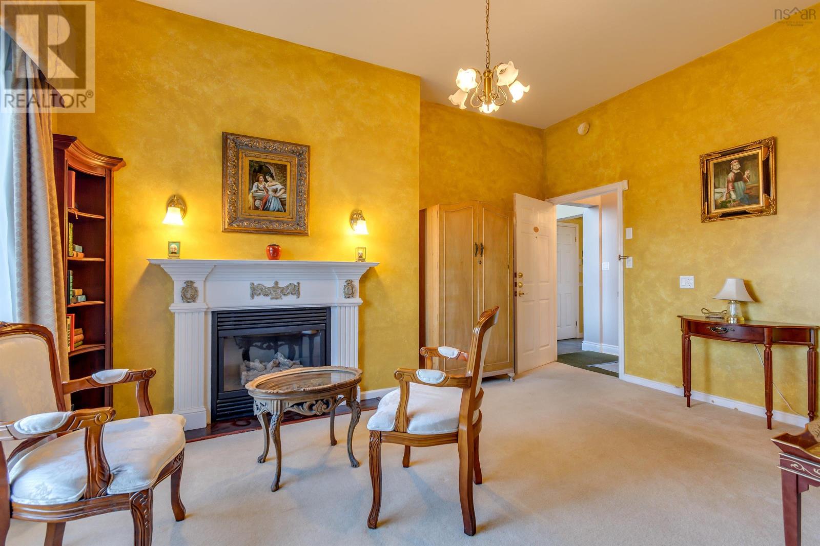 Property 29 of 35 of 11980 105 Highway