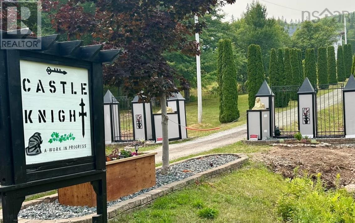 Property 28 of 35 of 11980 105 Highway