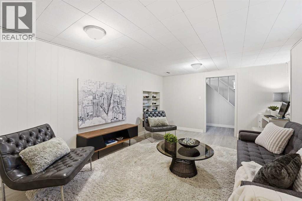 Single Family House Bungalow for Sale in  Woodlark Drive SW Wildwood Calgary 