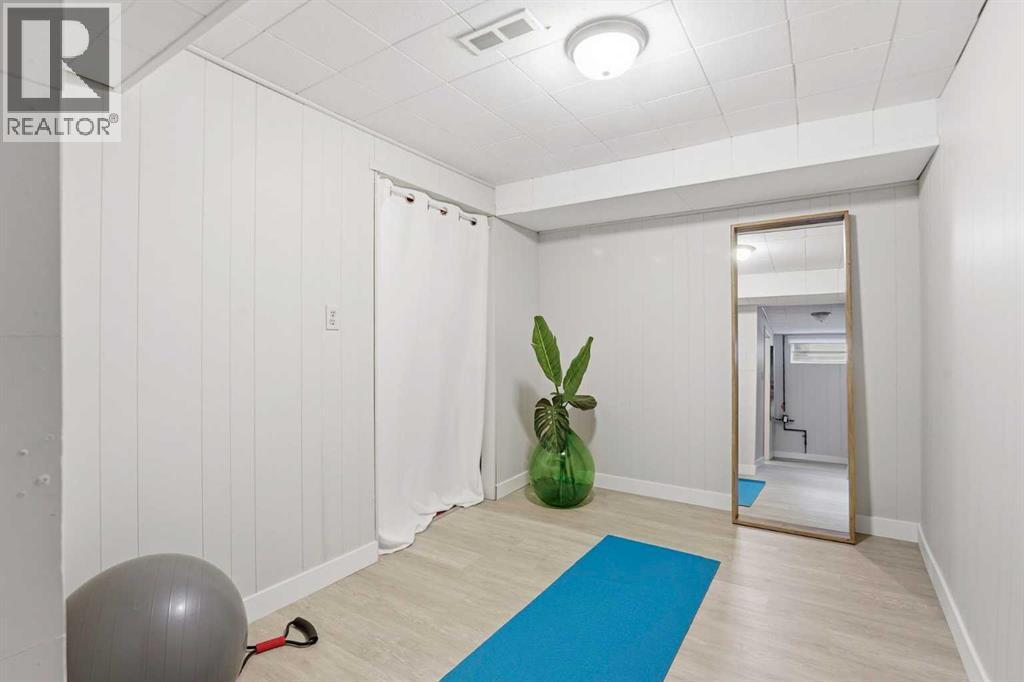 Single Family House Bungalow for Sale in  Woodlark Drive SW Wildwood Calgary 