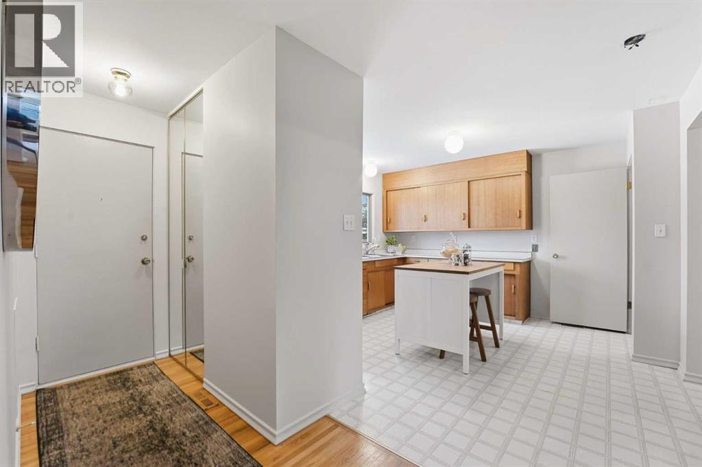 Single Family House Bungalow for Sale in  Woodlark Drive SW Wildwood Calgary 