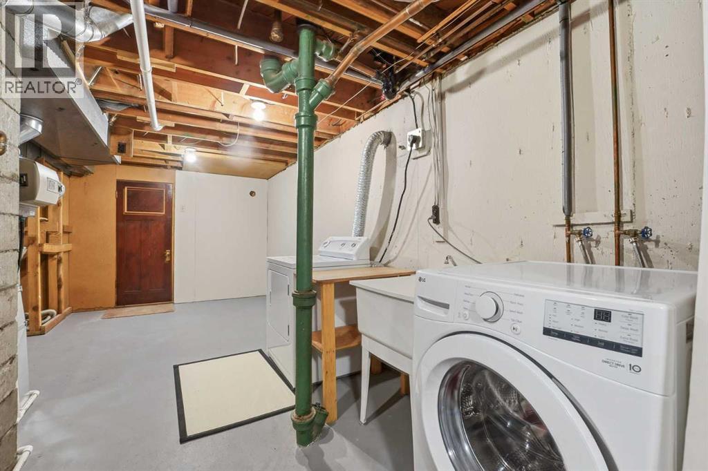 Single Family House Bungalow for Sale in  Woodlark Drive SW Wildwood Calgary 