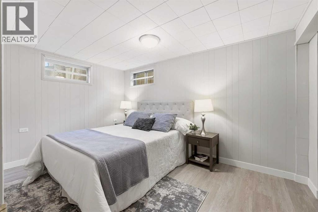 Single Family House Bungalow for Sale in  Woodlark Drive SW Wildwood Calgary 