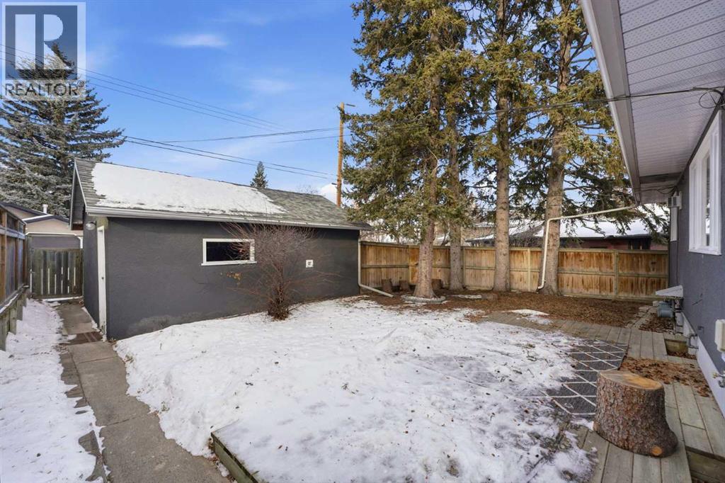 Single Family House Bungalow for Sale in  Woodlark Drive SW Wildwood Calgary 