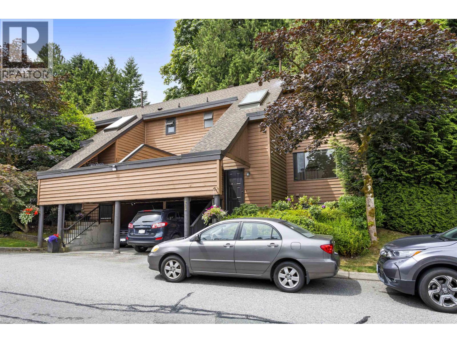 423 CAMBRIDGE WAY, Port Moody