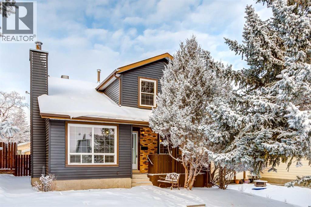 Single Family House for Sale in  bedford Circle NE Beddington Heights Calgary 