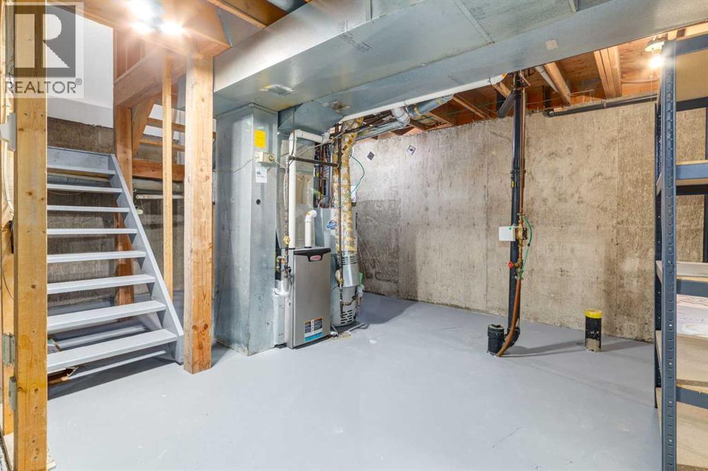 Single Family House for Sale in  bedford Circle NE Beddington Heights Calgary 