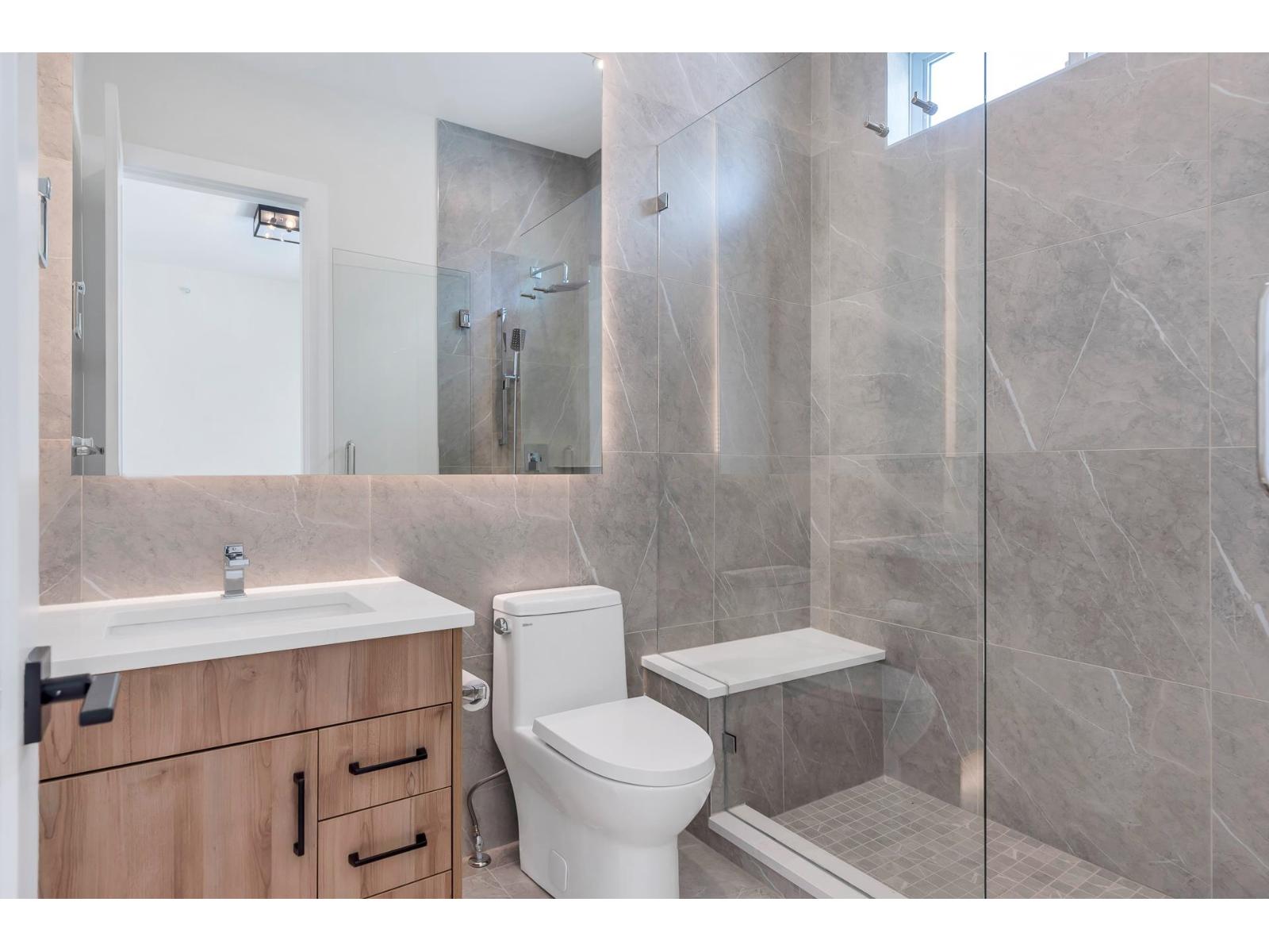 House in Chilliwack - Image 19