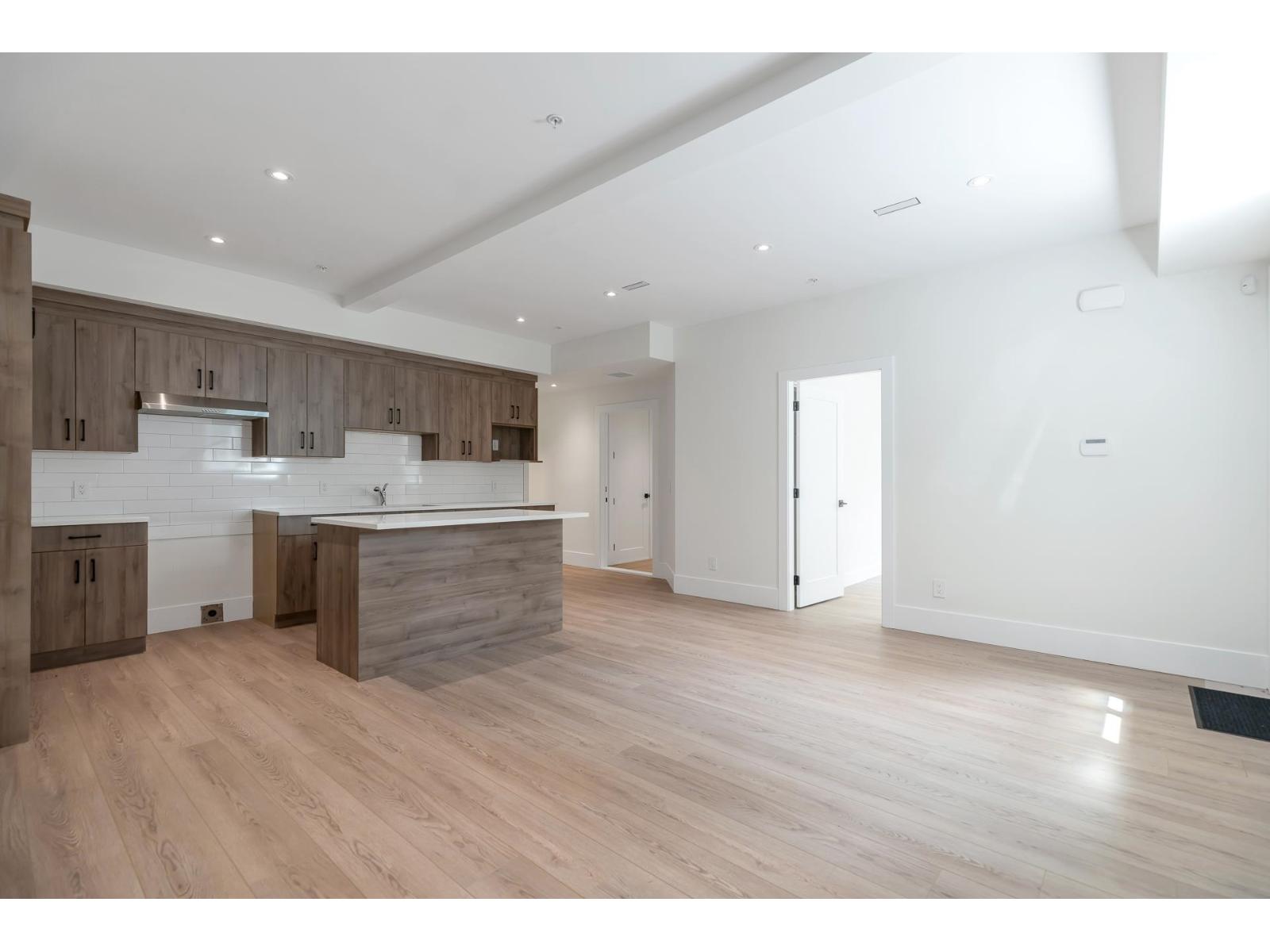 House in Chilliwack - Image 37