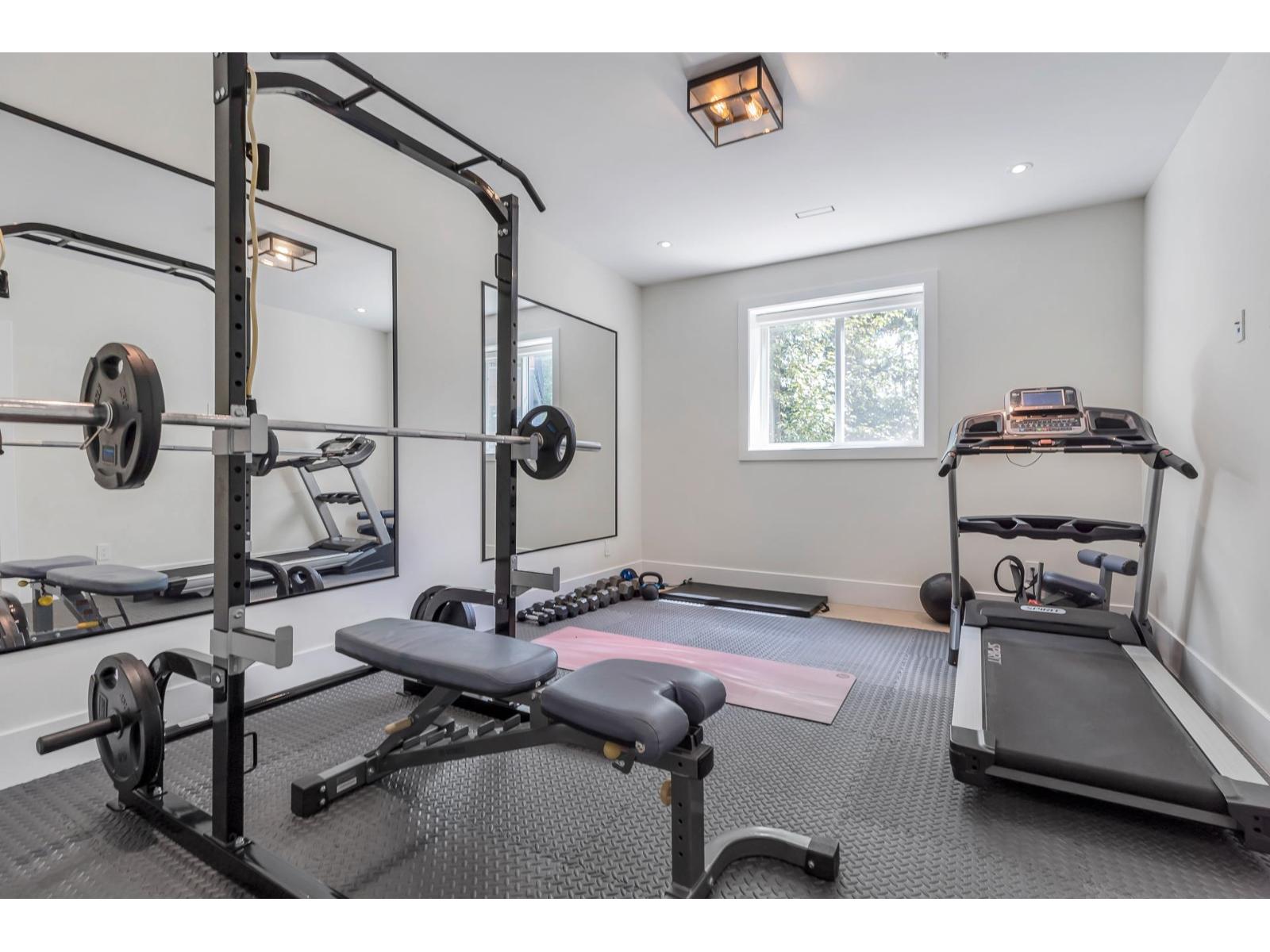 House in Chilliwack - Image 35