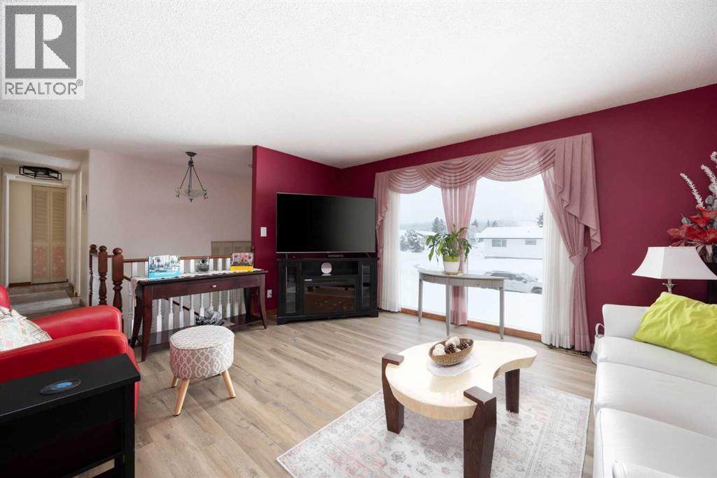 9 Bennett Crescent, Fort McMurray