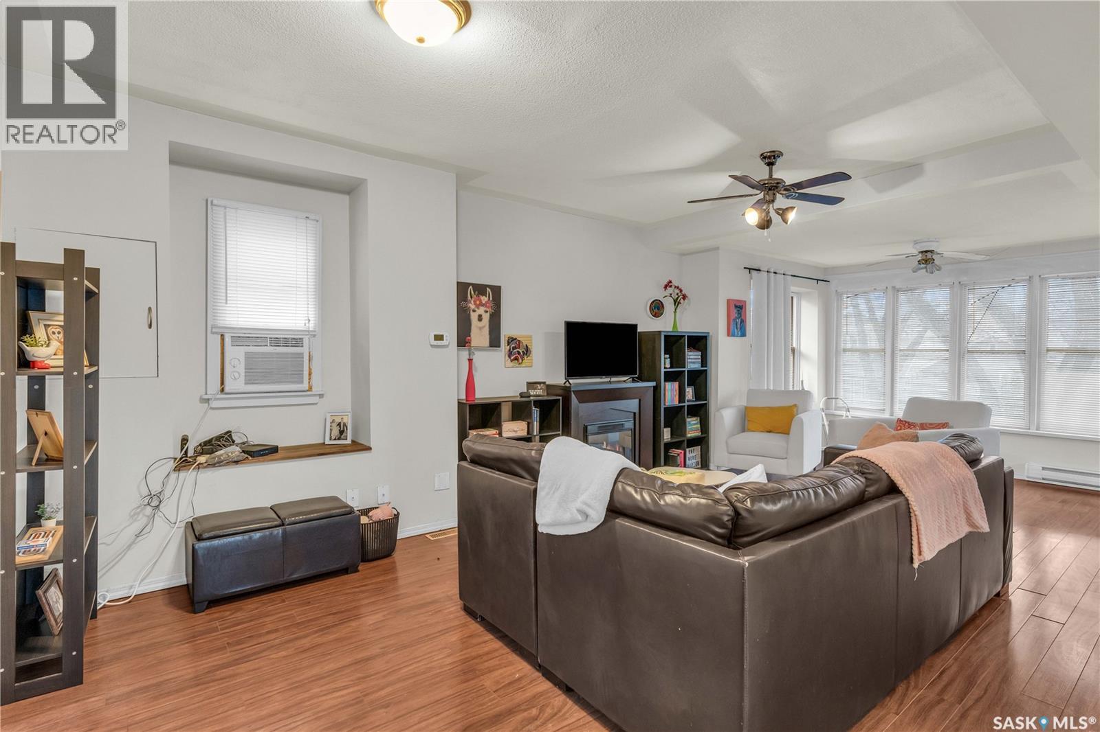 2231 QUEBEC STREET - 23