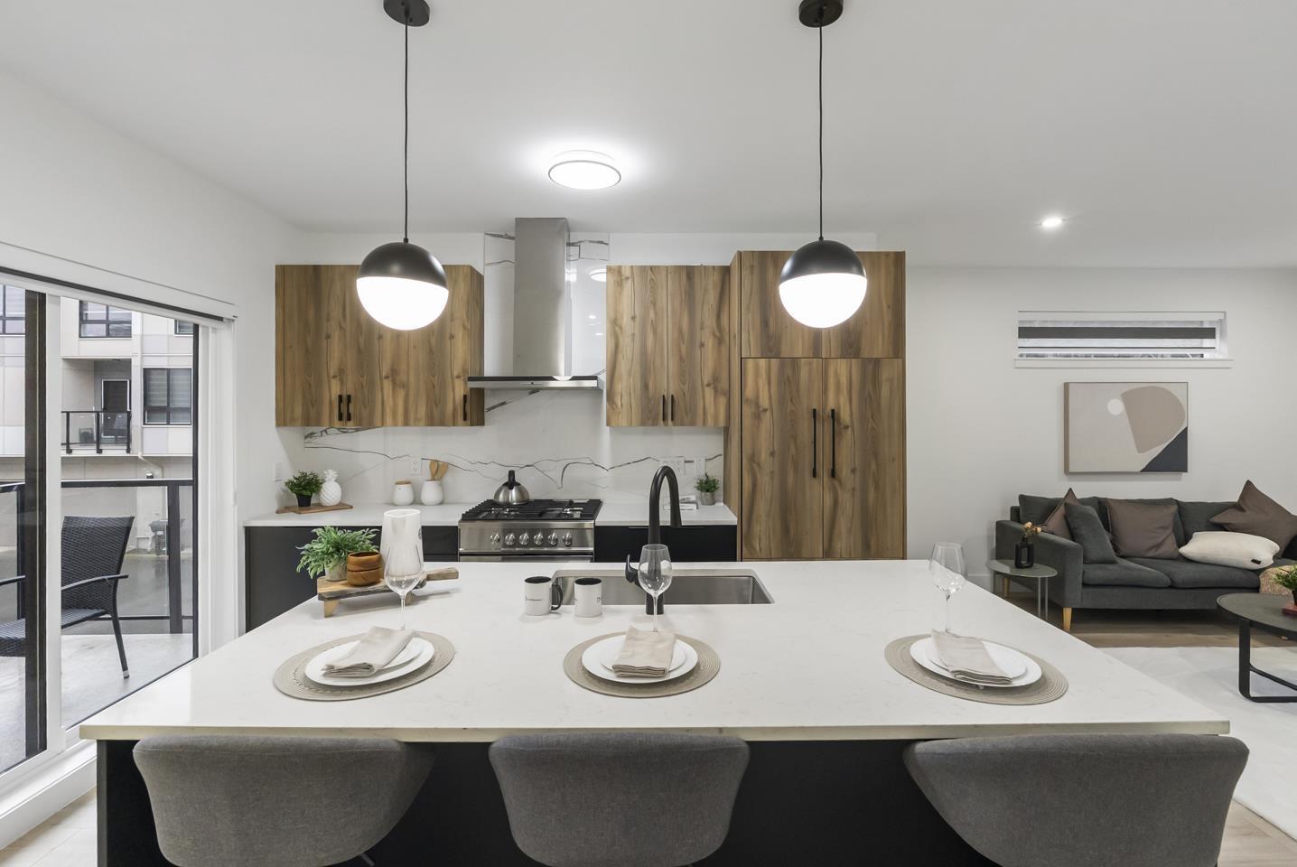 32 13895 64 AVENUE, Surrey