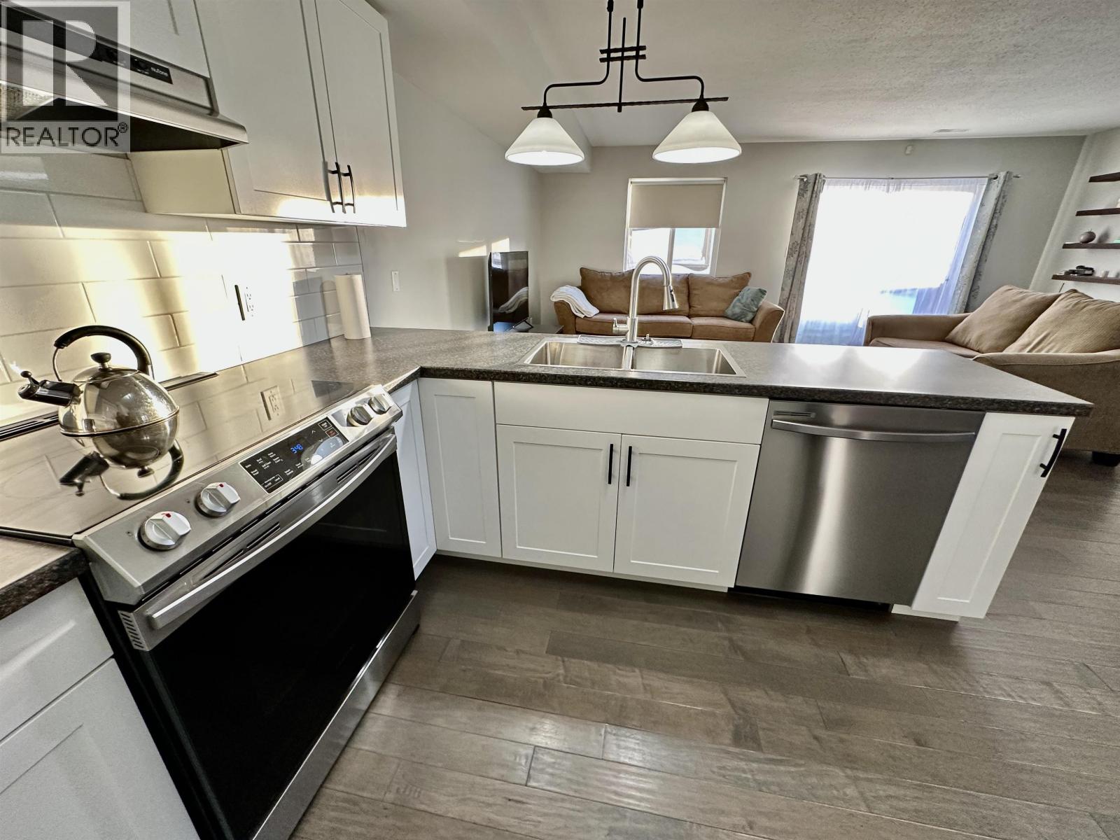 B 8923 102 AVENUE, Fort St. John