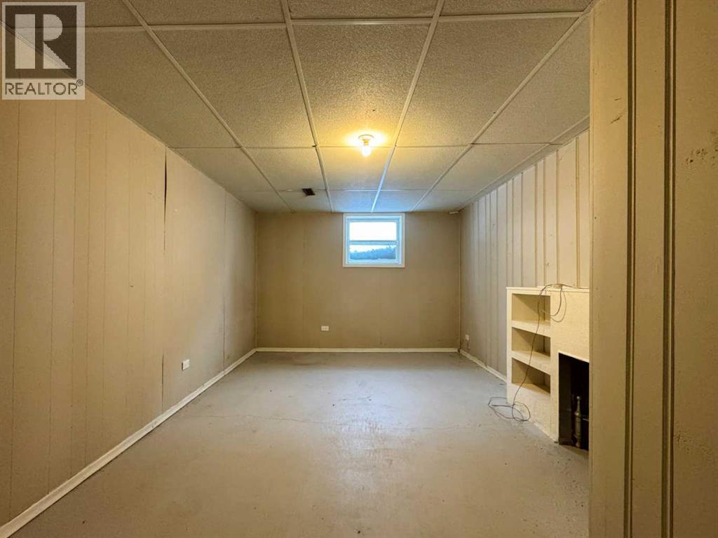 Single Family House Bungalow for Sale in   Street S Glendale Lethbridge 